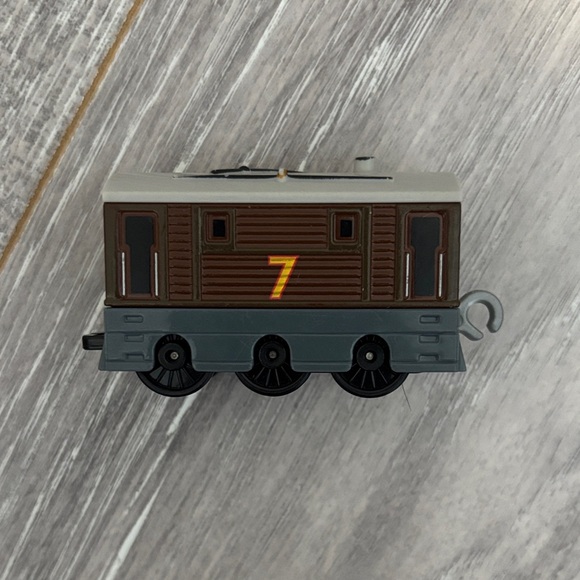 Thomas & Friends Toby - Picture 8 of 8